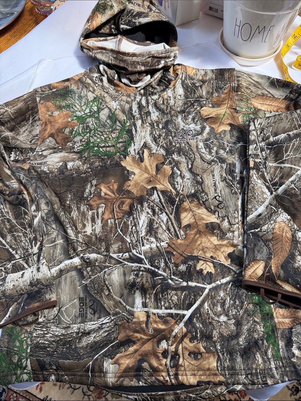 Realtree Edge camouflage hoodie with gator.Boys size XL (14/16). Great condition